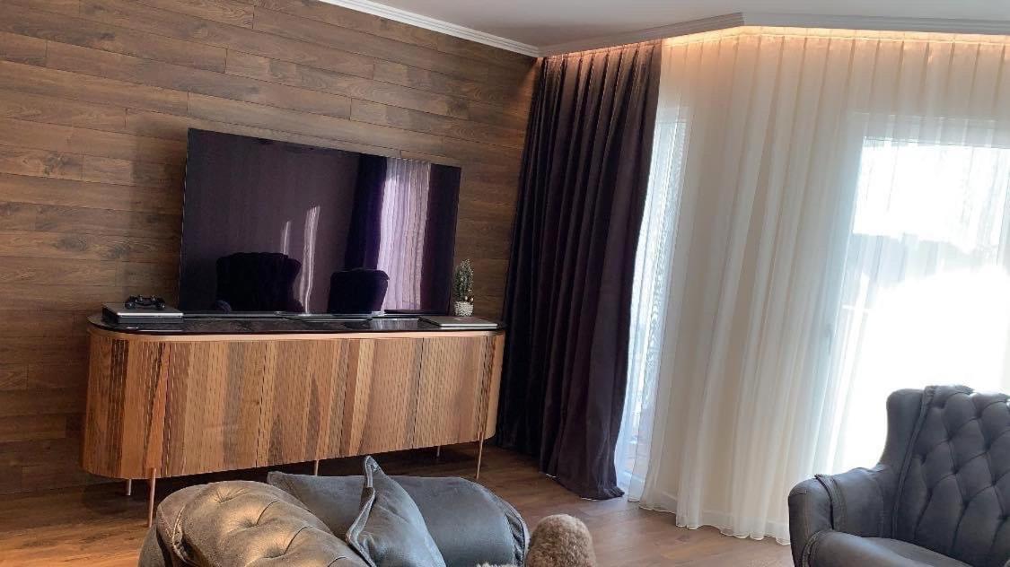 Lux Apart Karlovo Luaran gambar